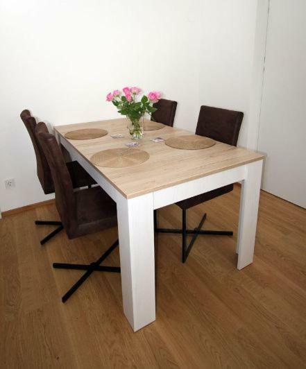 Kurzzeit-Apartment Nussdorf Виена Екстериор снимка